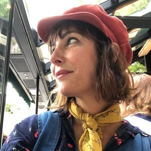 Meet your Posher, Lorena